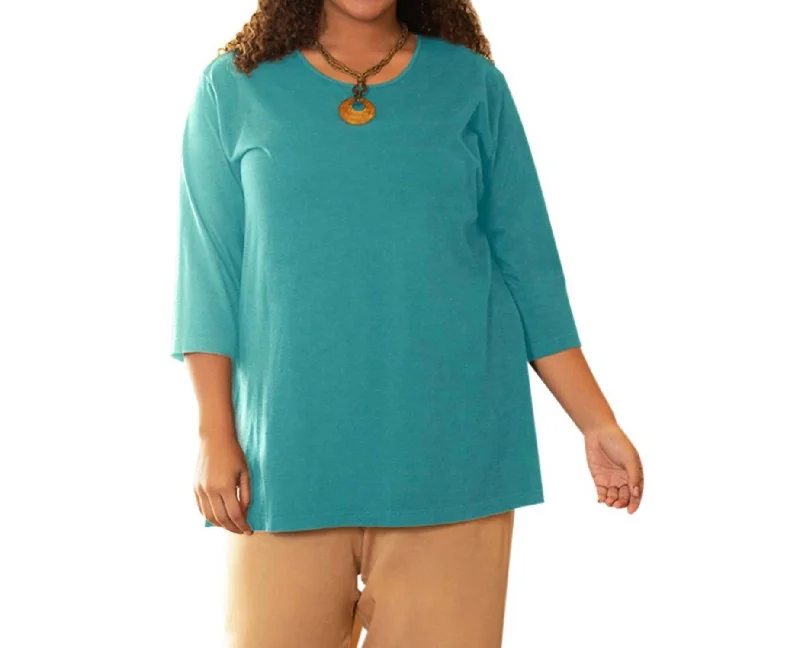 Cotton U-Neck 3/4 Sleeve Tee - Plus In Emerald Green